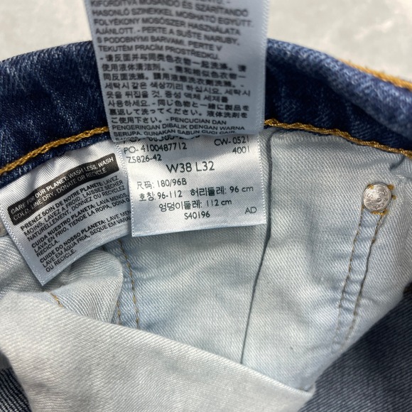 Levi's 505 Jeans Mens 38x32 Blue Denim Faded Regular Fit High Rise Straight Leg - Picture 5 of 10